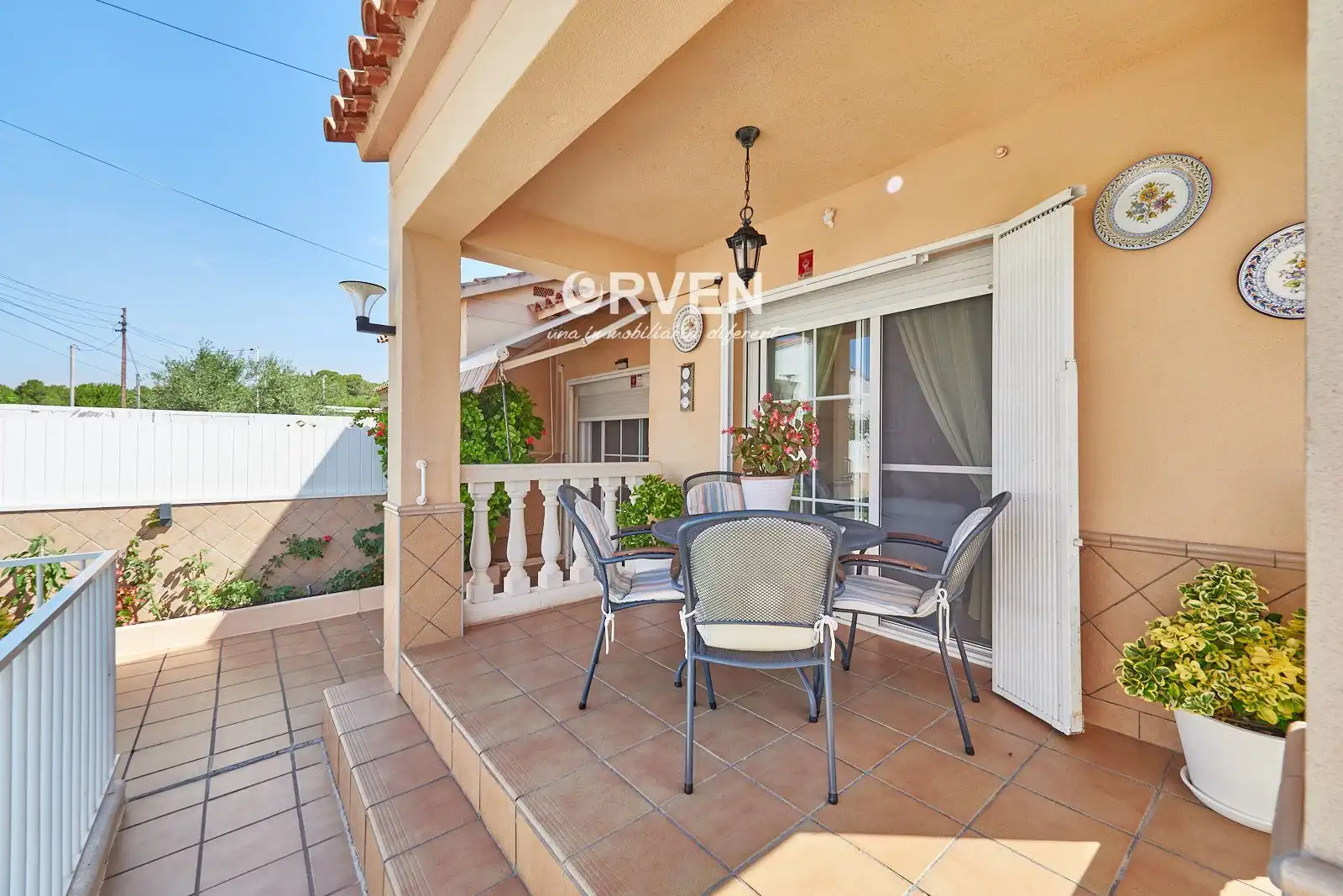Vista exterior de Casa o xalet en venda en Creixell amb Aire condicionat, Calefacció i Terrassa