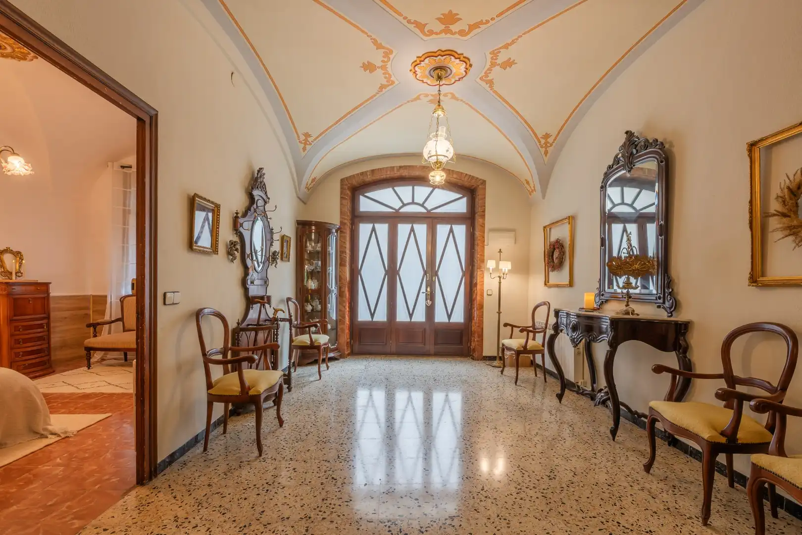 Country homes for sale in Tortellà  with Heating