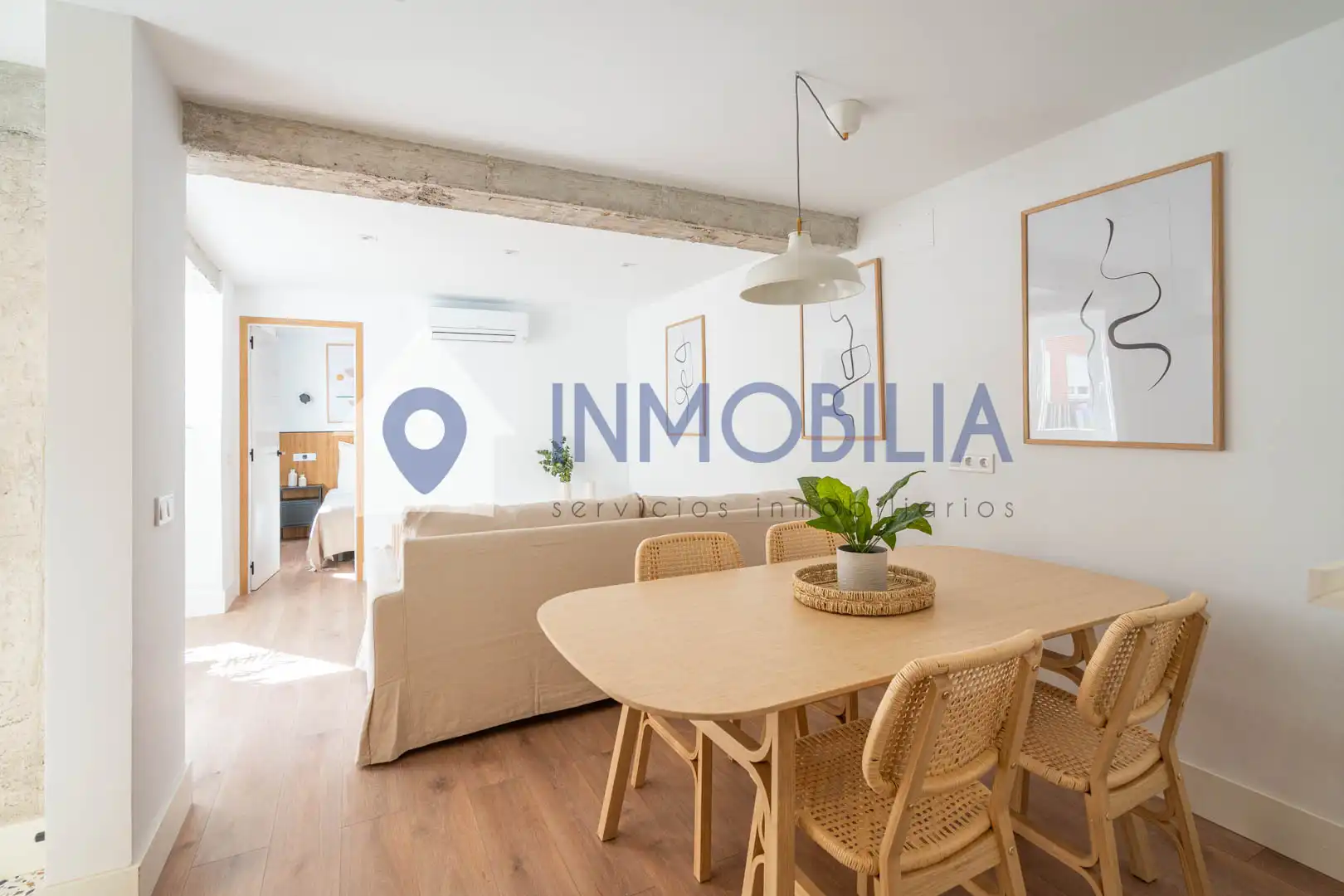 Außenansicht von Wohnung zum Verkauf in  Madrid Capital mit Klimaanlage und Heizung