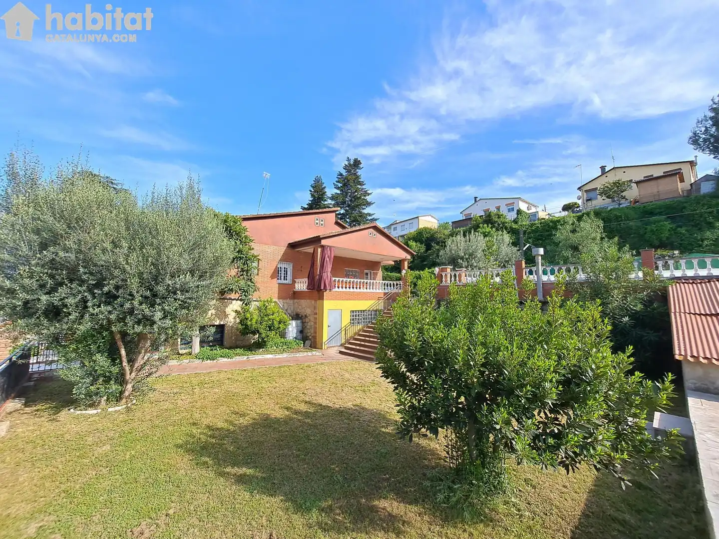 Garden of Houses for sale in Masquefa  with Air Conditioner, Heating and Private garden