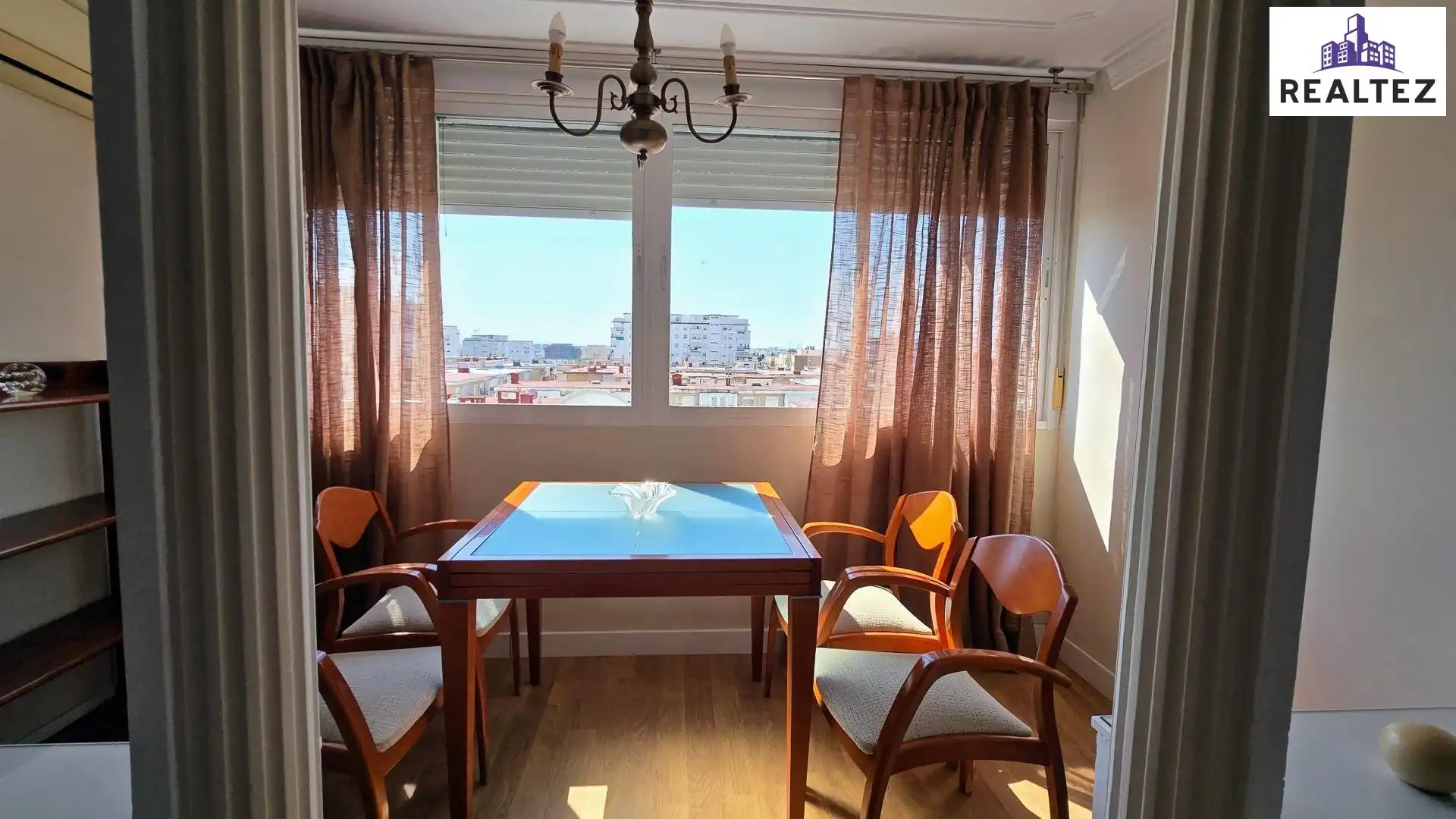 Dining room of Flat for rent in Jerez de la Frontera  with Air Conditioner, Heating and Parquet flooring