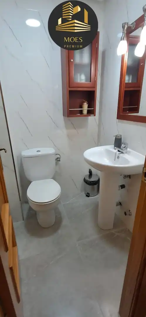 Bany de Casa o xalet en venda en Jaén amb Aire condicionat, Calefacció i Terrassa