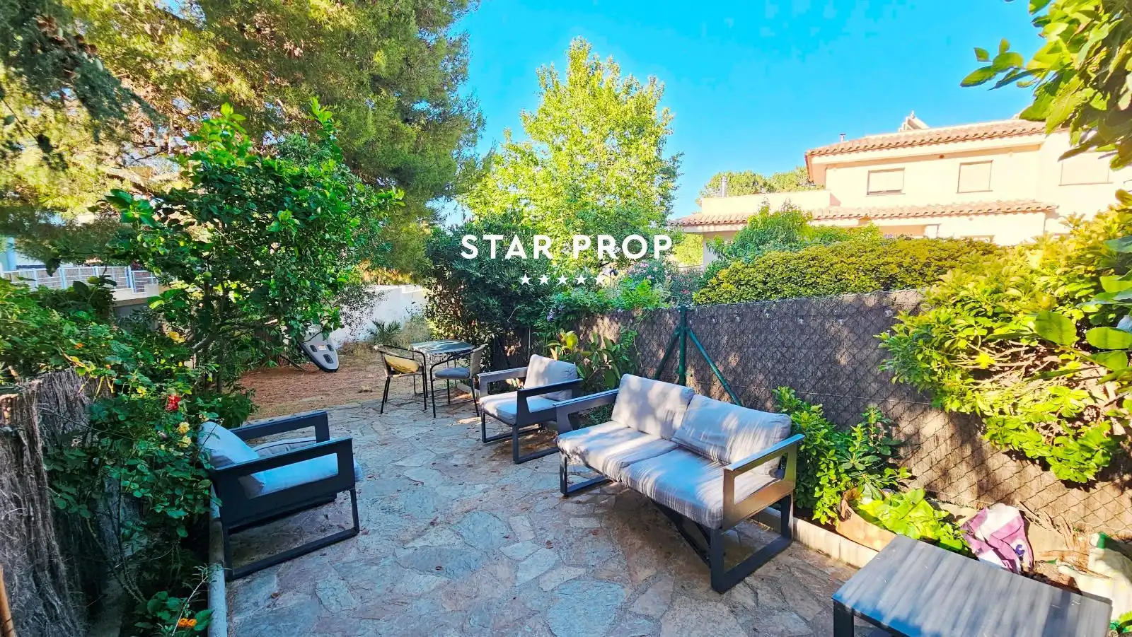 Terraza de Casa adosada en venta en Llançà con Terraza, Trastero y Amueblado