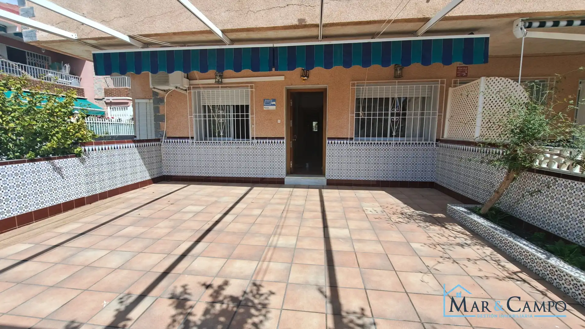 Jardín de Casa adosada en venta en Los Alcázares con Aire acondicionado, Jardín privado y Amueblado