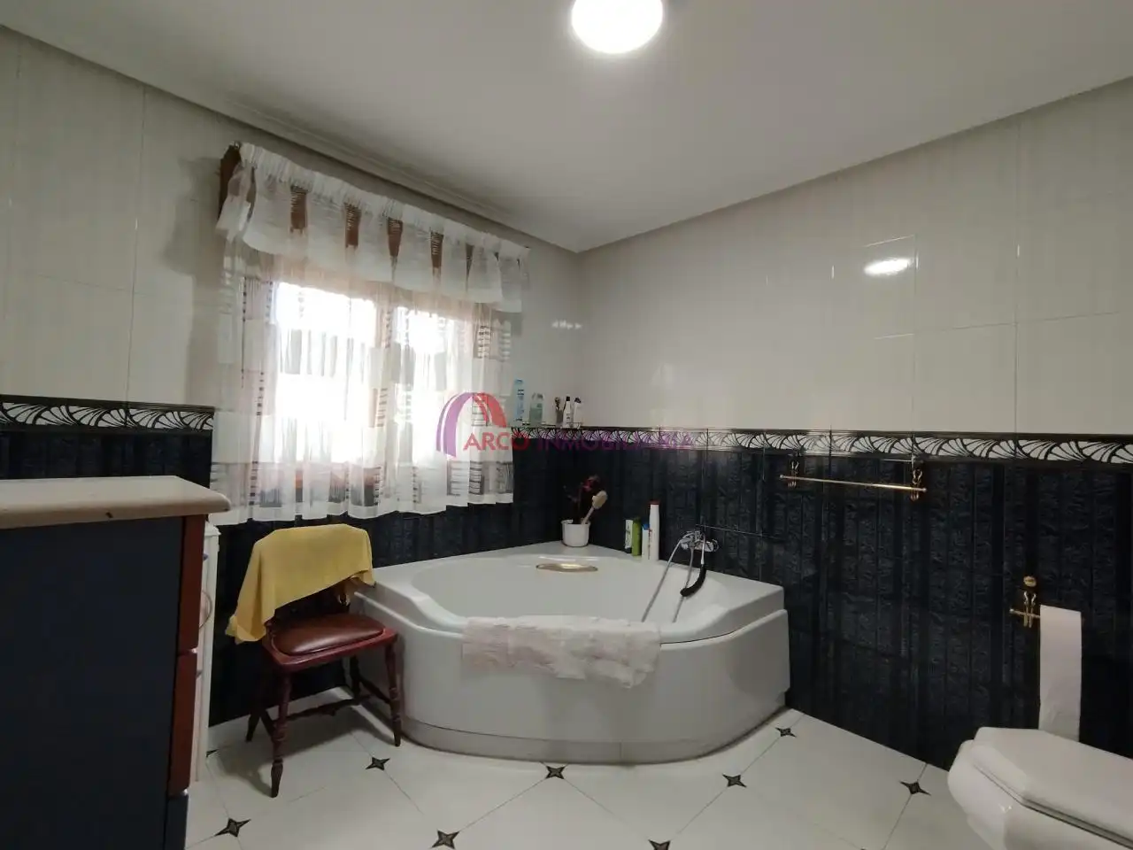 Baño de Casa o chalet en venta en Tardajos con Calefacción, Jardín privado y Parquet