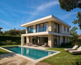 Swimming pool of House or chalet for sale in Sant Cugat del Vallès  with Air Conditioner, Heating and Swimming Pool