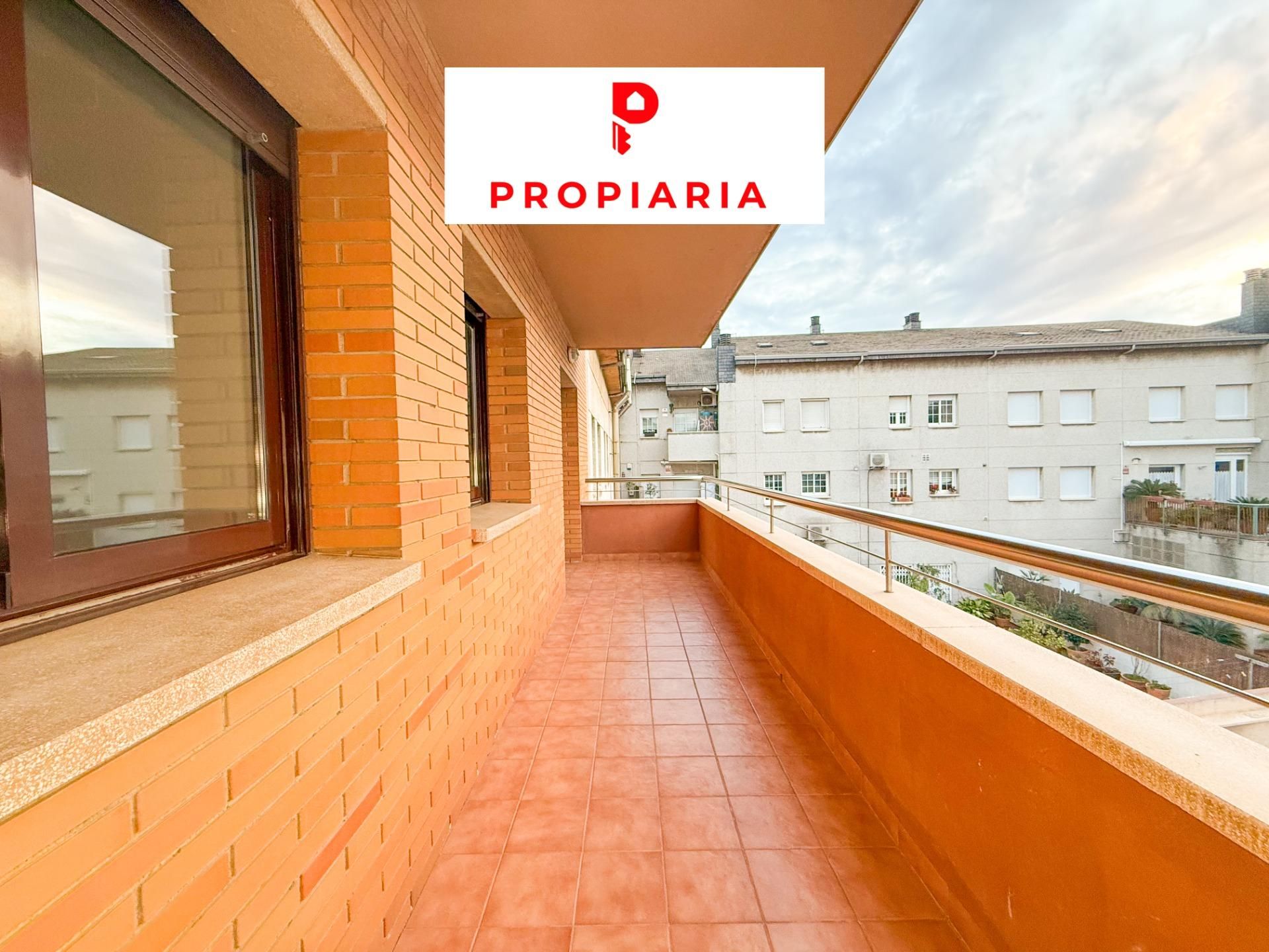 Außenansicht von Dachboden zum verkauf in Sant Vicenç Dels Horts mit Klimaanlage, Heizung und Terrasse