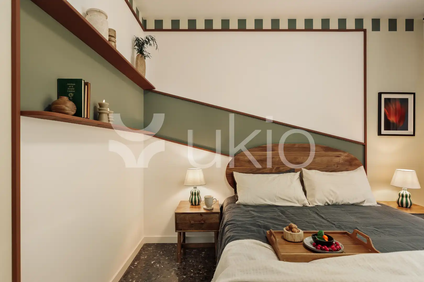 Dormitori de Apartament de lloguer en Barcelona amb Aire condicionat, Calefacció i Moblat