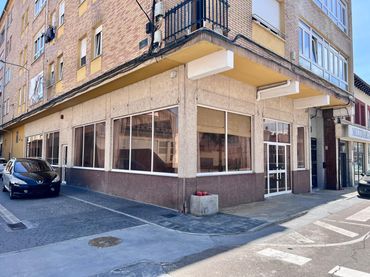 Local comercial en venta en Calle el Avión 97