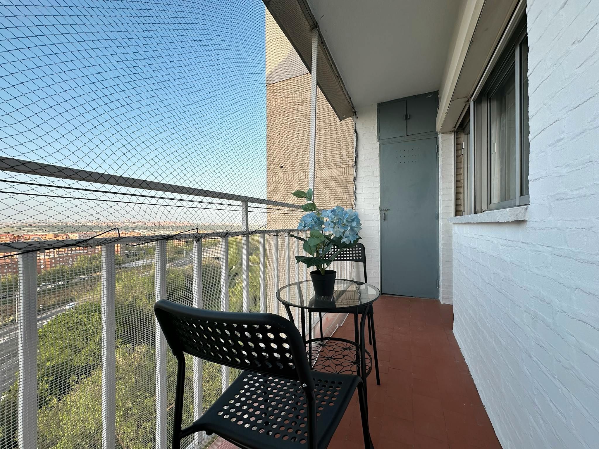 Balcony of Flat to rent in  Madrid Capital  with Heating, Private garden and Furnished