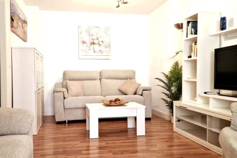 Sala d'estar de Pis en venda en Motril amb Aire condicionat i Terrassa