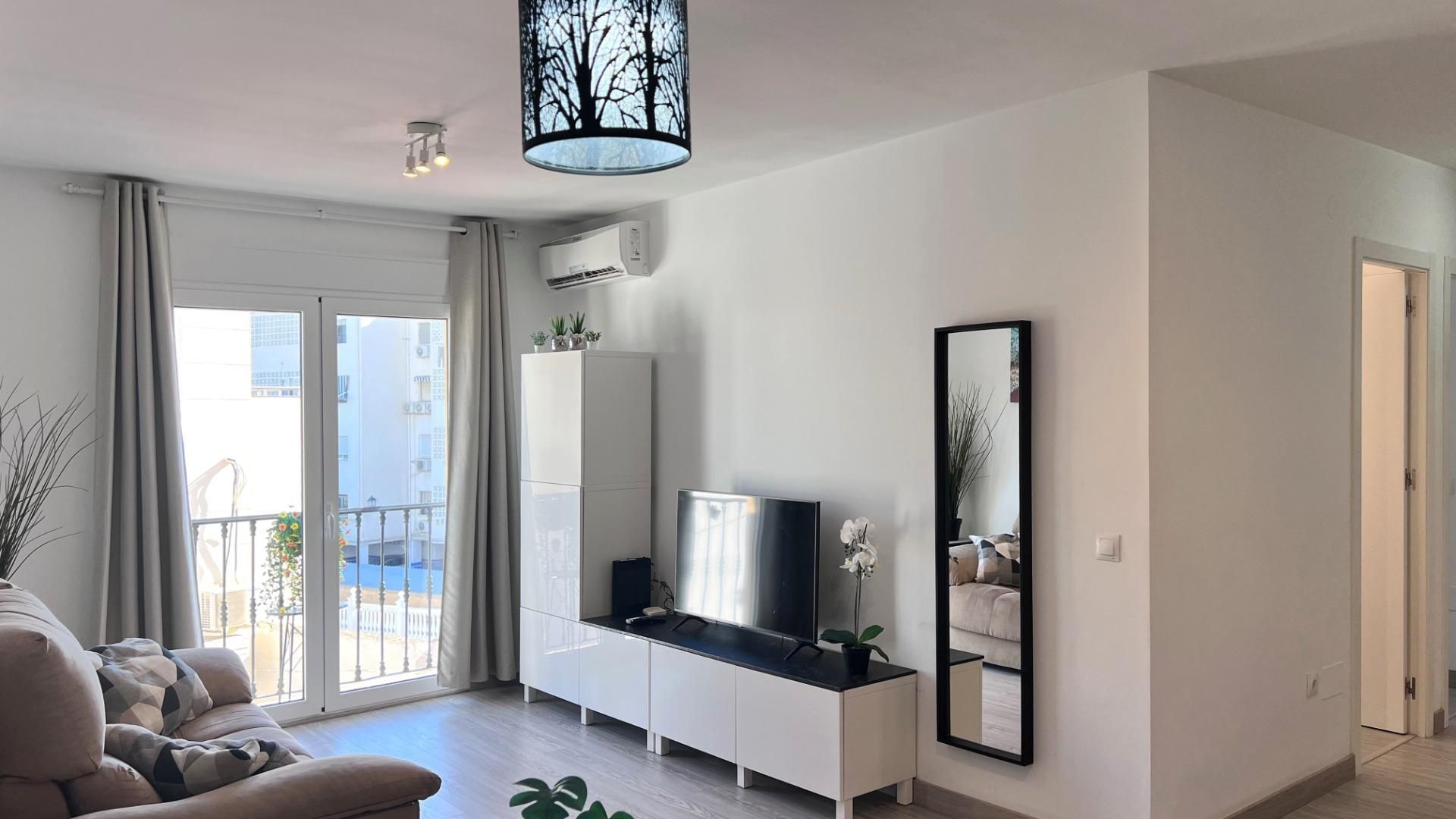 Sala d'estar de Pis en venda en Rincón de la Victoria amb Aire condicionat