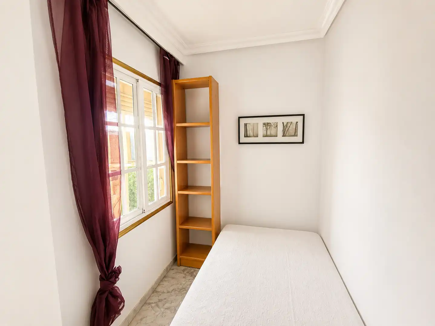 Bedroom of Flat for rent in Sevilla  with Air Conditioner, Terrace and Furnished