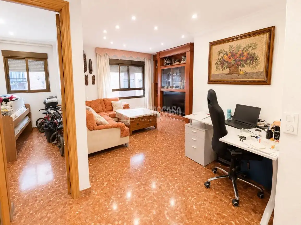 Piso en venta en Valencia con Trastero