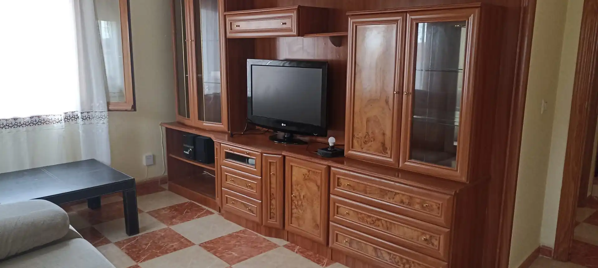 Living room of Flat for rent in Carabaña  with Air Conditioner, Heating and Washing machine