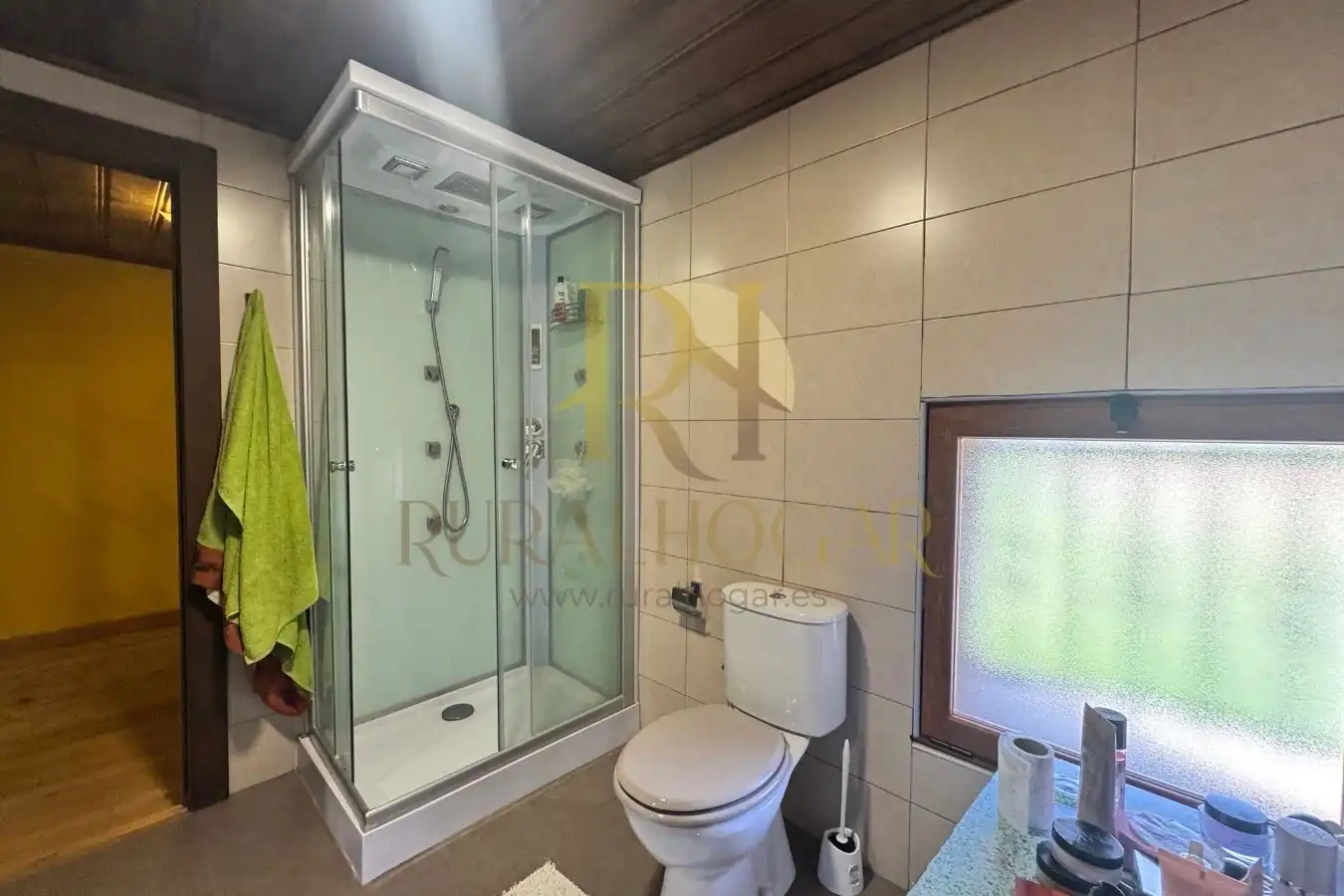Baño de Casa o chalet en venta en Gradefes con Calefacción, Parquet y Amueblado