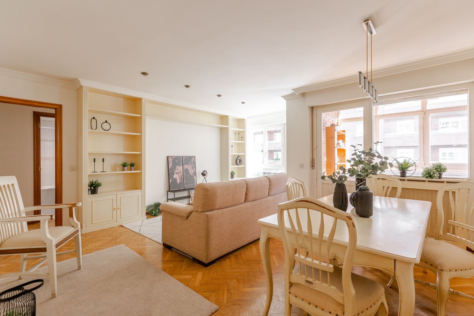 Living room of Flat for sale in  Pamplona / Iruña  with Heating, Parquet flooring and Terrace