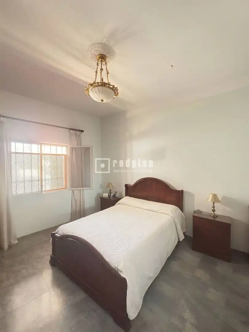 Habitación de Casa o chalet en venta en Mairena del Aljarafe con Aire acondicionado, Trastero y Alarma