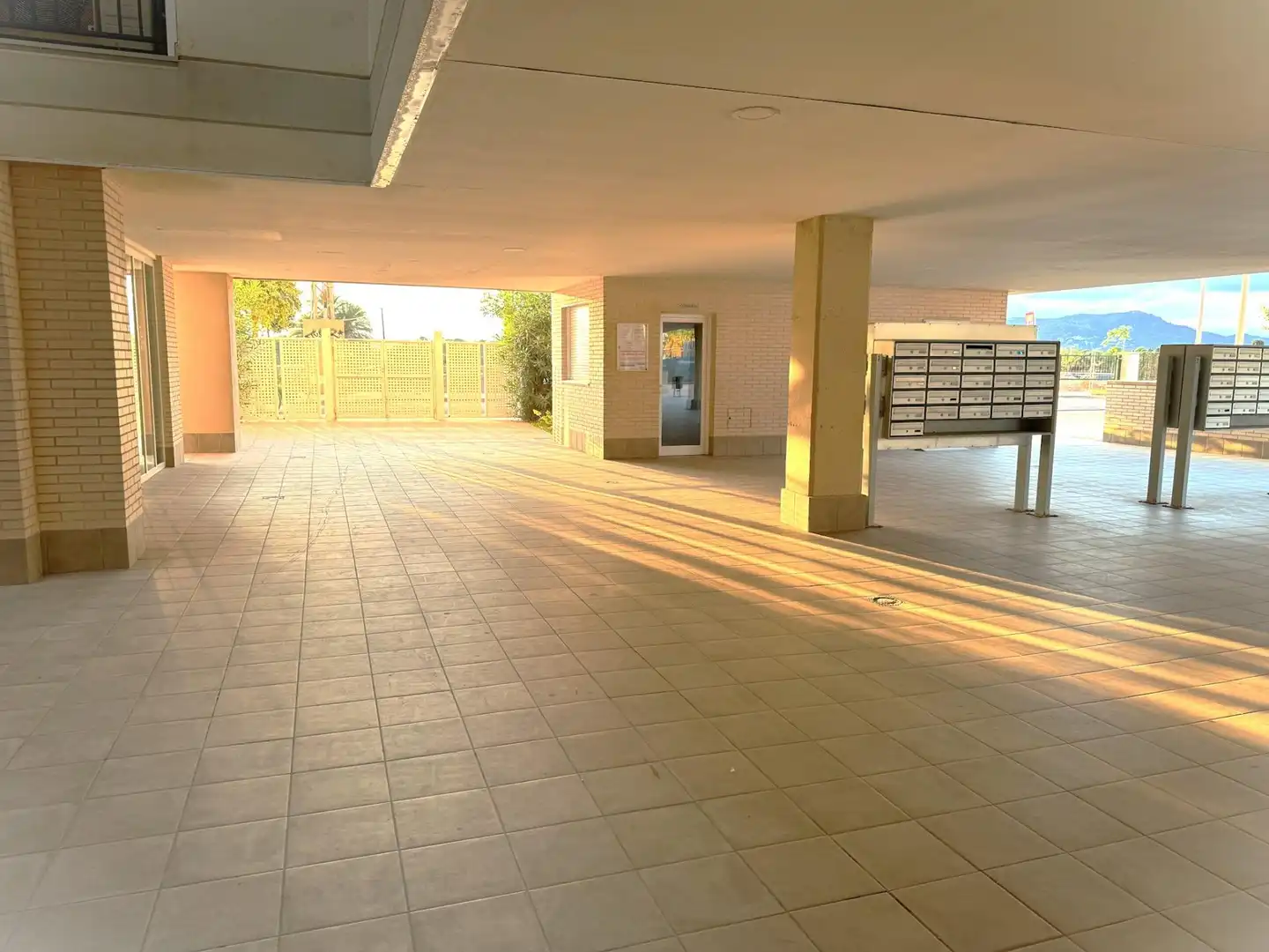 Parking de Apartamento de alquiler en El Puig de Santa Maria con Calefacción, Jardín privado y Terraza