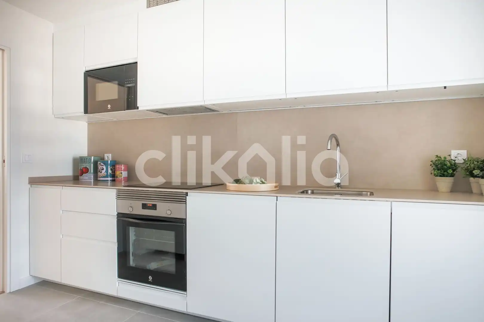 Cuina de Pis en venda en Madrid amb Aire condicionat, Calefacció i Terrassa
