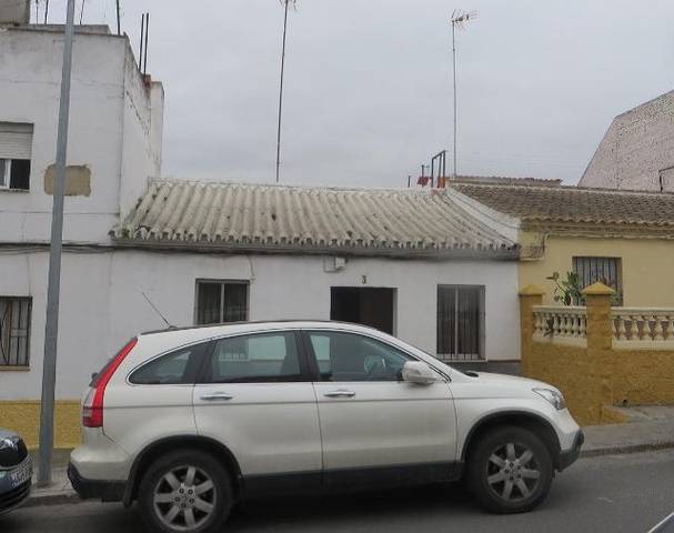 Casa adosada en Venta en Calle Manuel Fernández Campos, 3 en La Puebla del Río