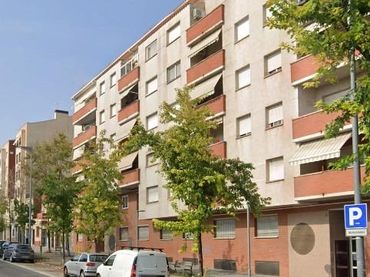 Pis amb balcó en venda a GLORIES CATALANES,DE LES