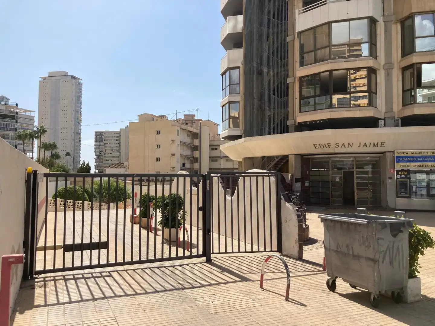 Außenansicht von Garage zur Miete in Benidorm