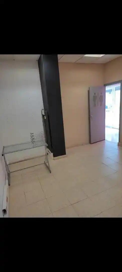 Commercial properties for rent in Gines  with Air Conditioner