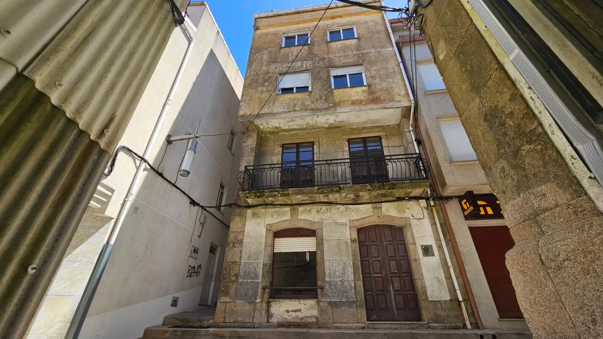 Exterior view of Buildings for sale in Cee