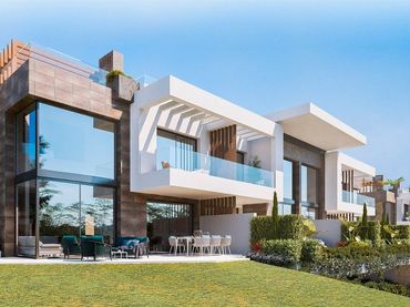 Xalet amb piscina en venda a Río Real - Los Monteros