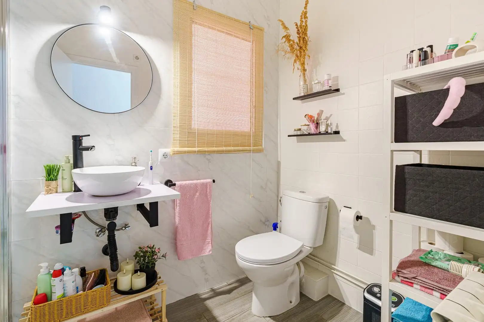 Baño de Piso en venta en Corbera de Llobregat con Calefacción, Parquet y Balcón