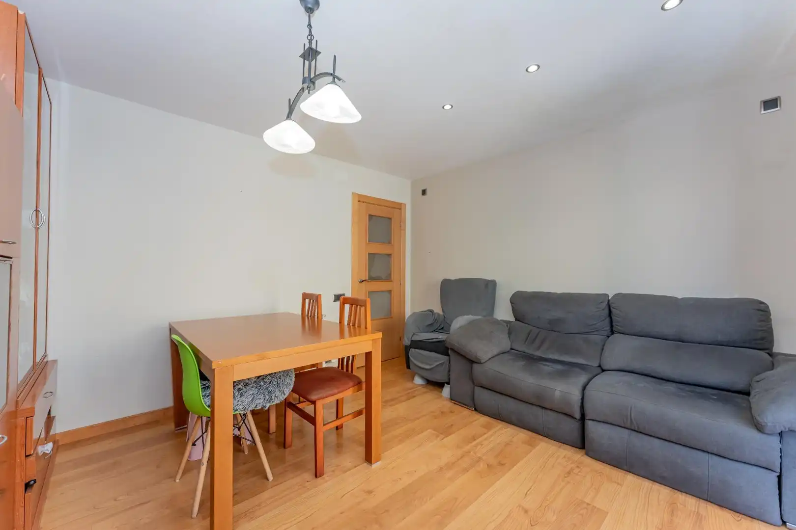 Piso en venta en Viladecans con Aire acondicionado, Calefacción y Parquet