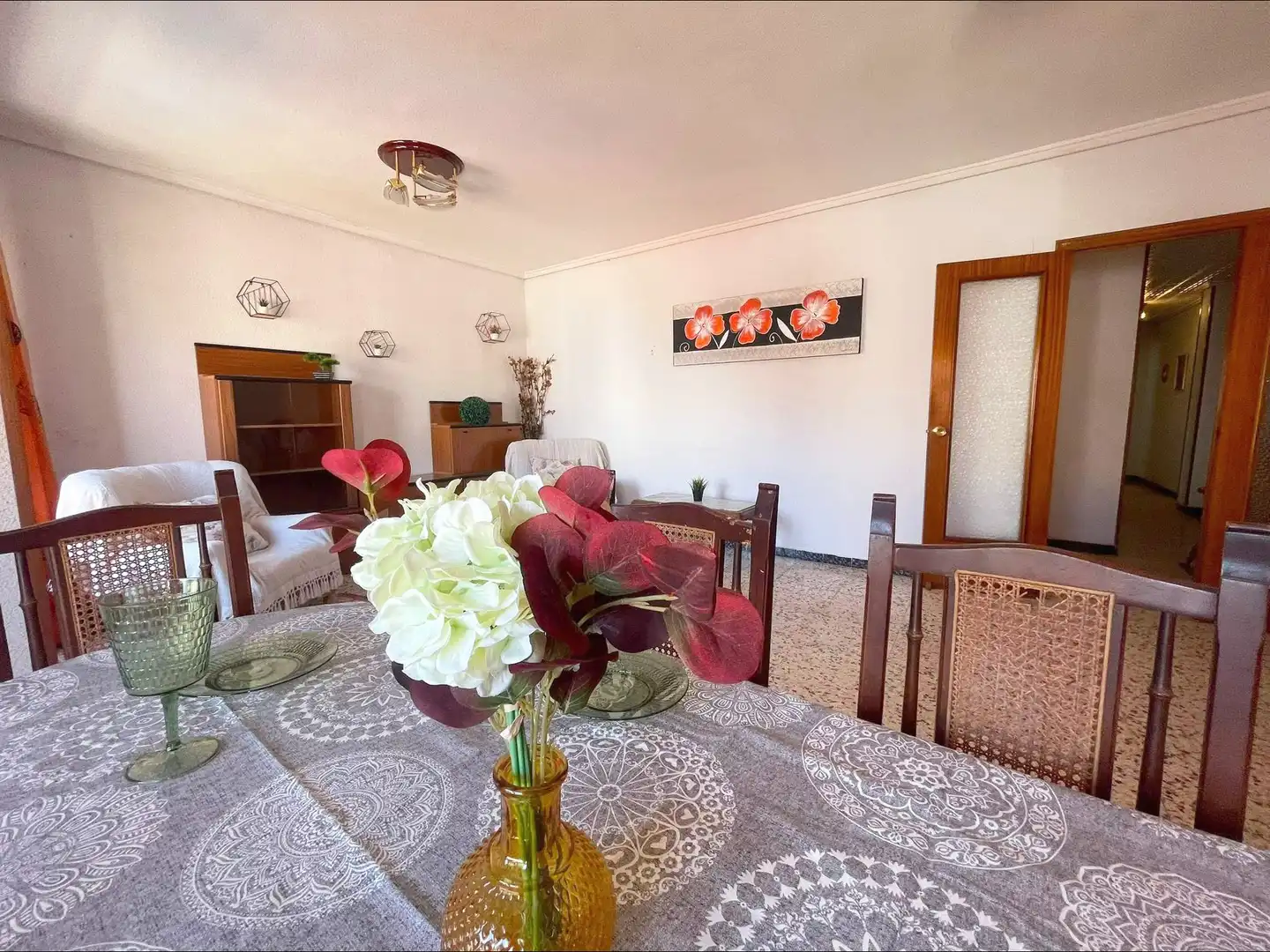 Comedor de Piso en venta en Elche / Elx con Amueblado y Balcón