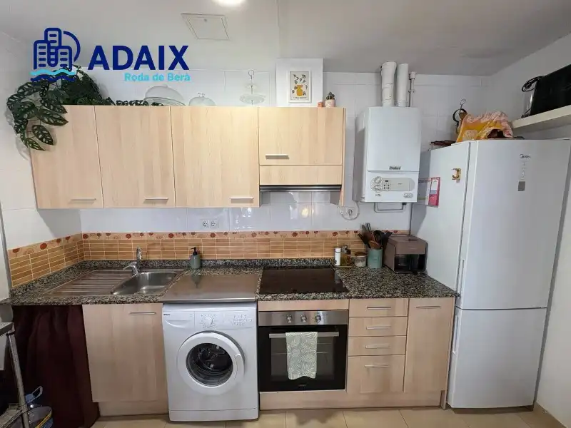 Cuina de Planta baixa en venda en Roda de Berà amb Calefacció, Terrassa i Forn