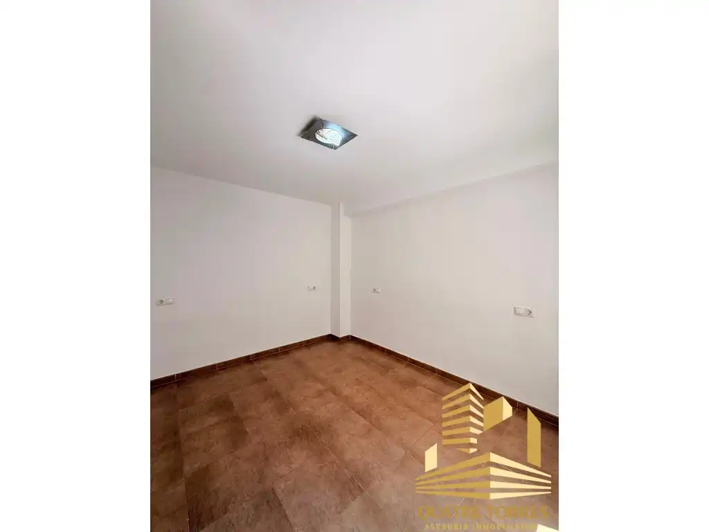 Habitación de Piso en venta en Valencia