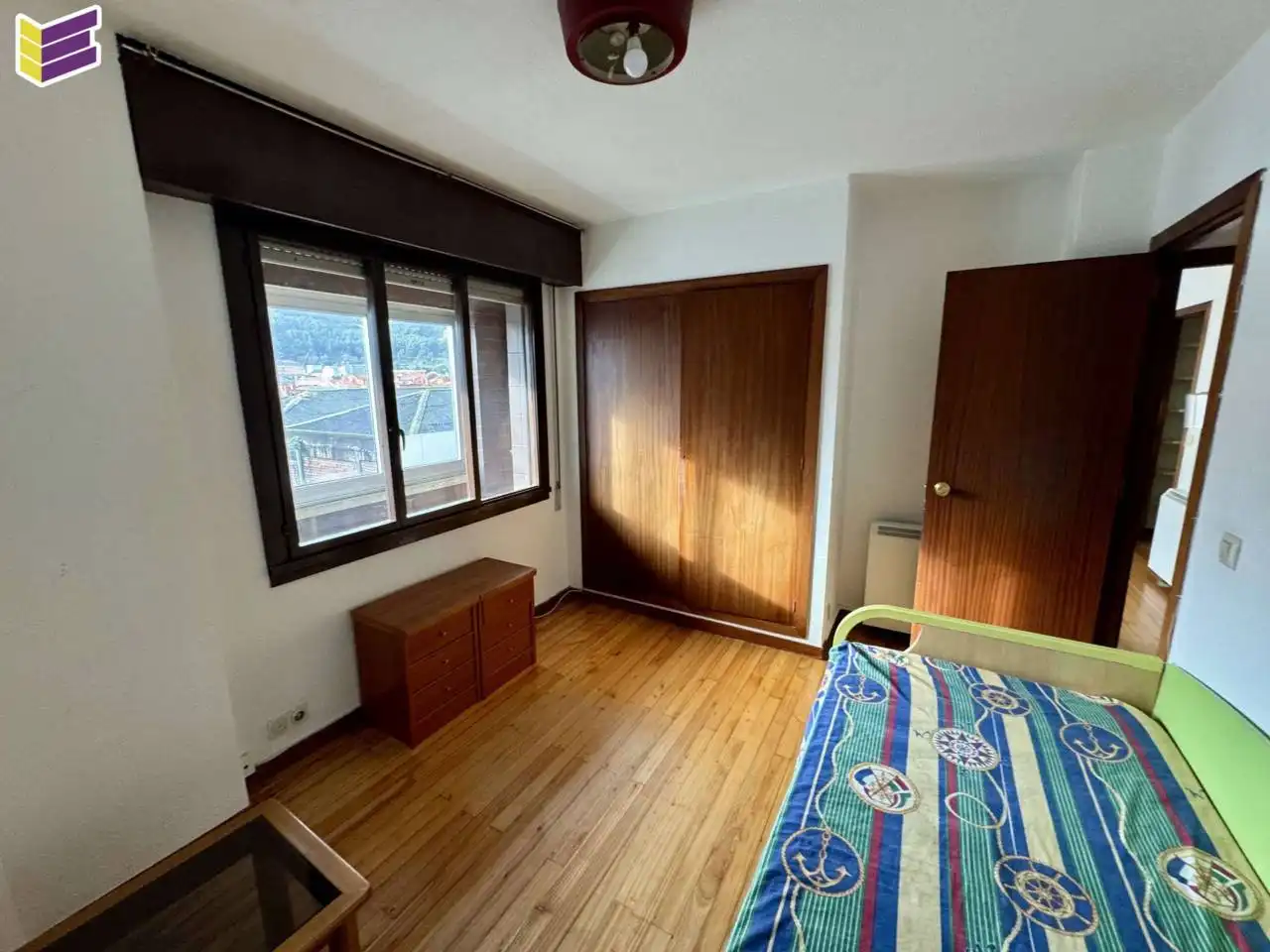 Habitación de Piso en venta en Baiona con Calefacción, Parquet y Amueblado