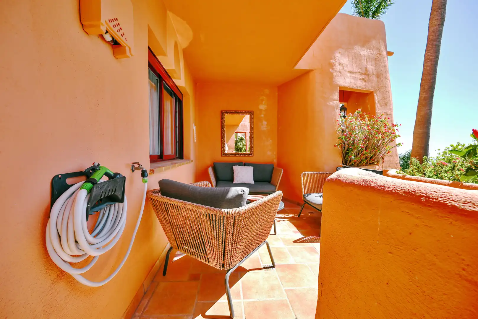 Terraza de Apartamento en venta en Ojén con Aire acondicionado, Jardín privado y Piscina