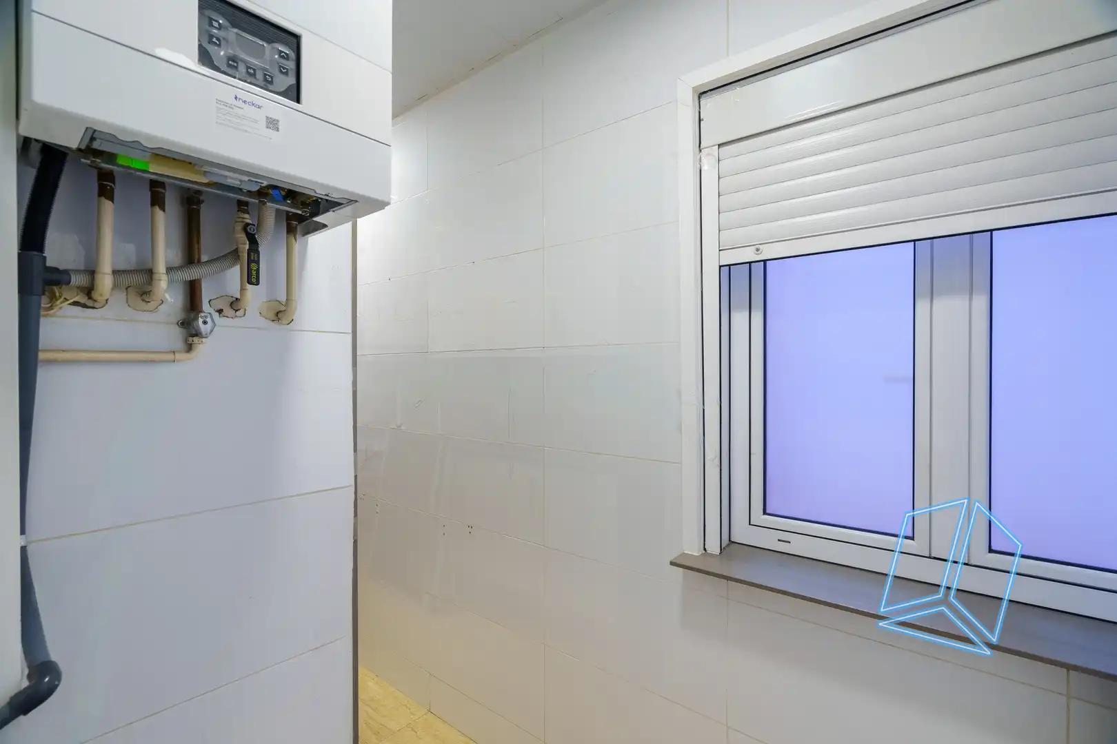 Baño de Piso en venta en L'Hospitalet de Llobregat con Calefacción y Balcón