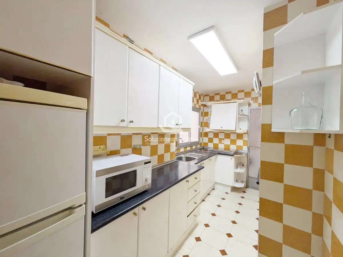 Flat with terrace to rent in Andalucía, imagen 10