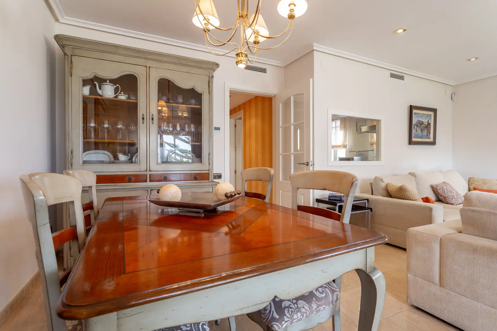 Comedor de Casa adosada en venta en Torredembarra con Aire acondicionado, Calefacción y Jardín privado