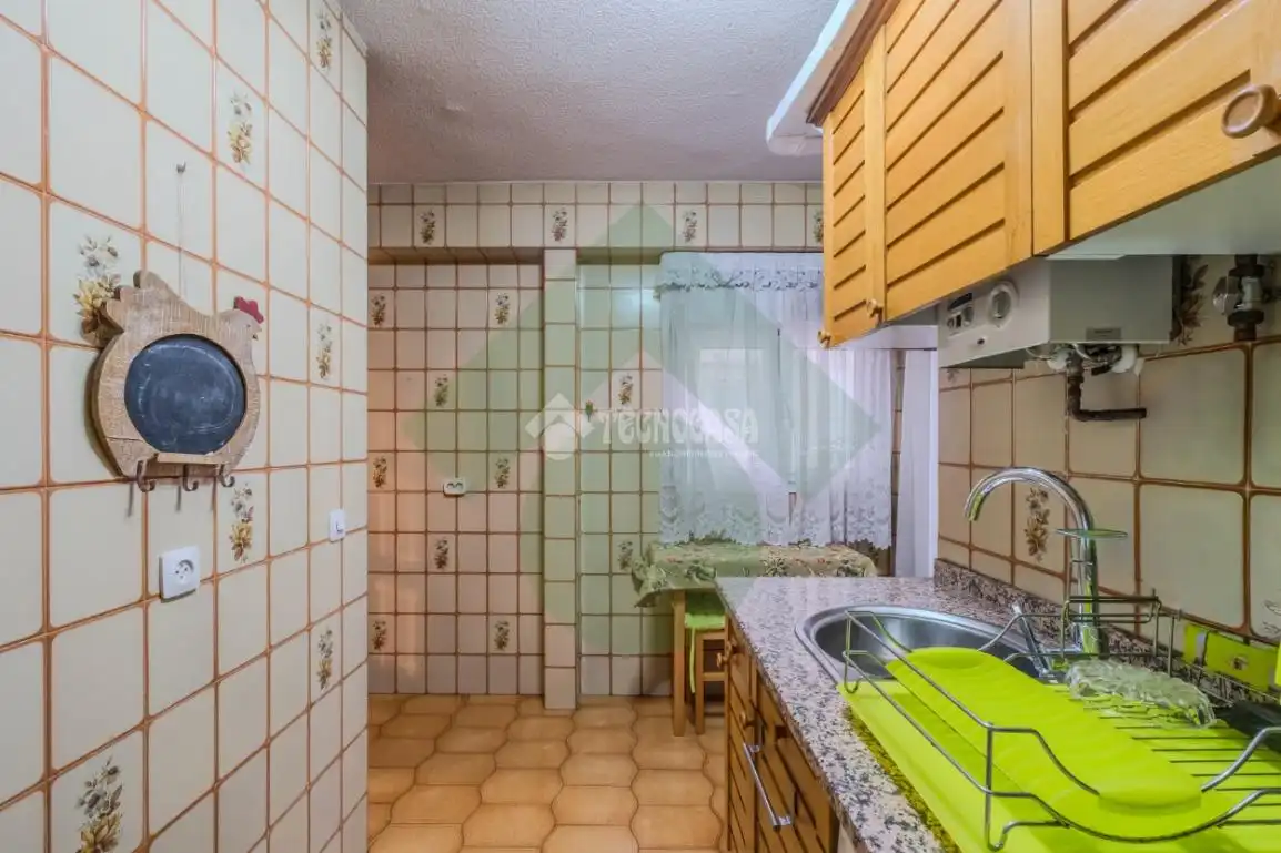Cocina de Piso en venta en Madrid con Calefacción y Parquet