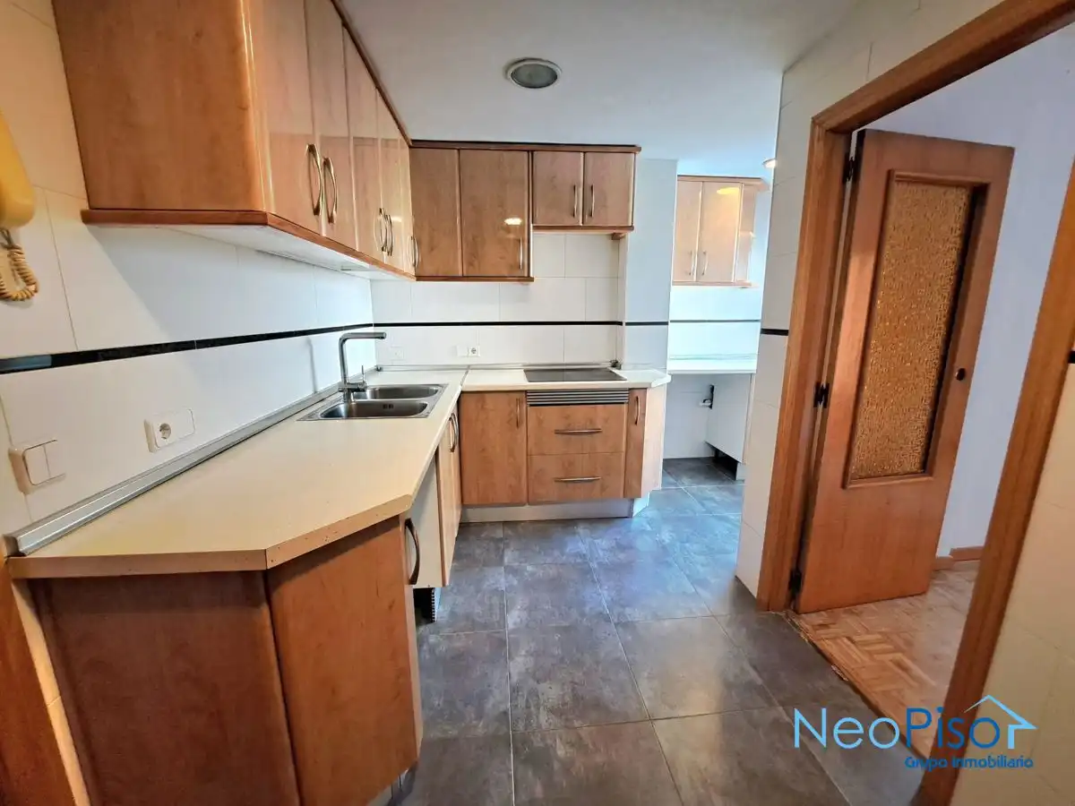 Cocina de Piso en venta en Alcorcón con Piscina comunitaria