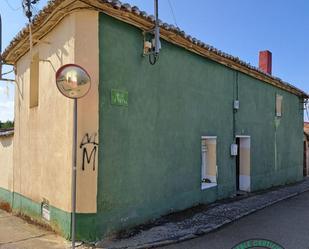 Vista exterior de Casa adosada en venda en Vallecillo amb Calefacció, Traster i Moblat