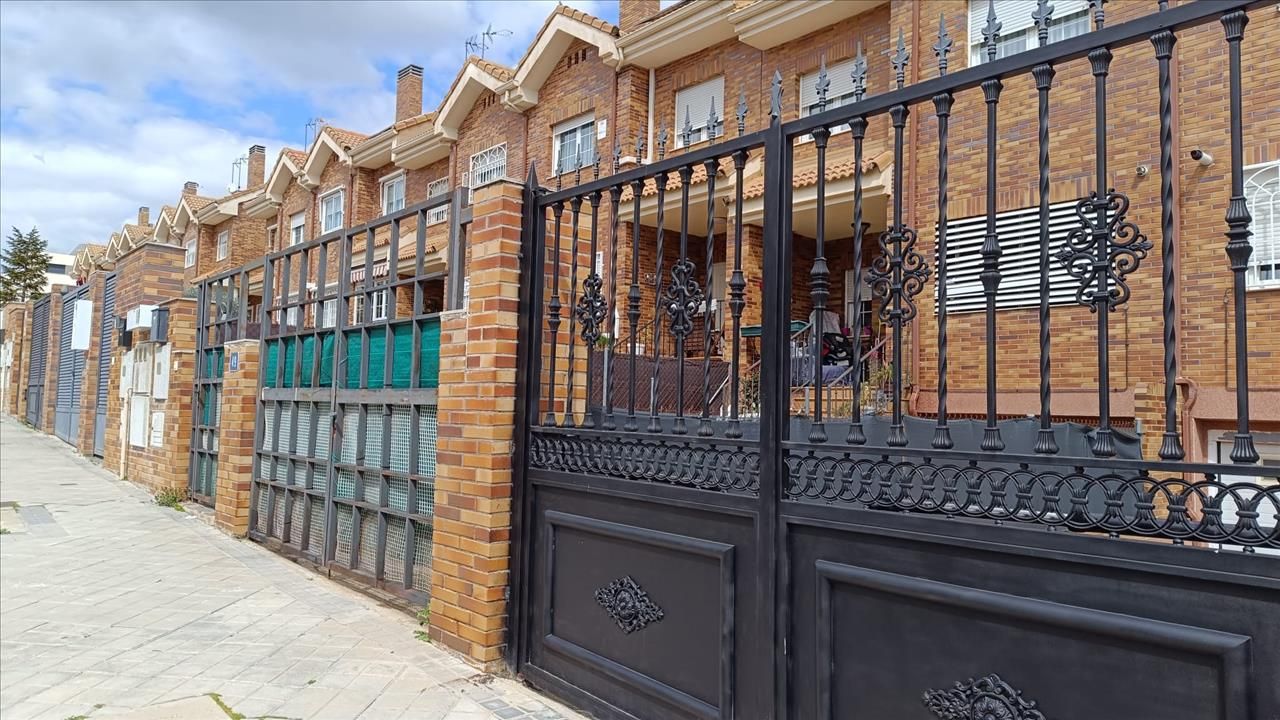 Single-family semi-detached for sale in Santoña, Las Castañeras - Bulevar