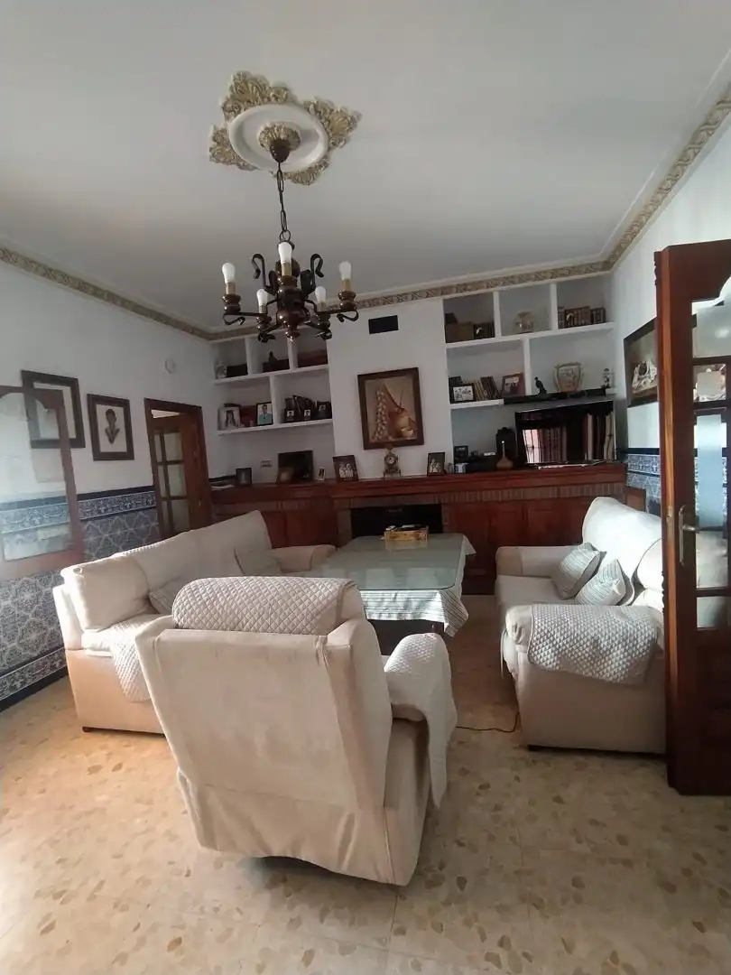 Sala de estar de Casa o chalet en venta en Hinojos con Aire acondicionado, Calefacción y Jardín privado
