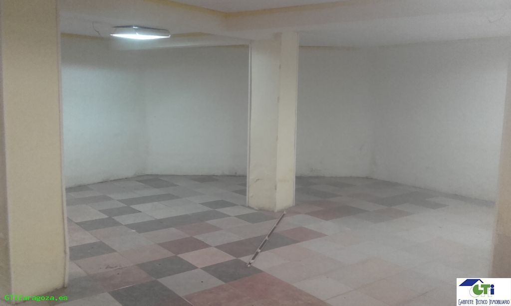 Premises for sale in  Zaragoza Capital