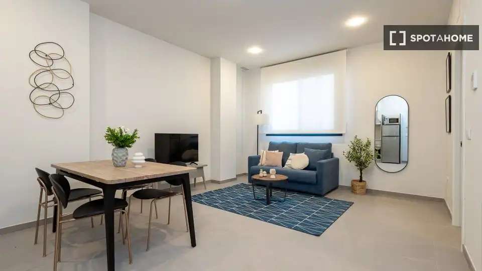 Flat with terrace to rent in L'Olivereta