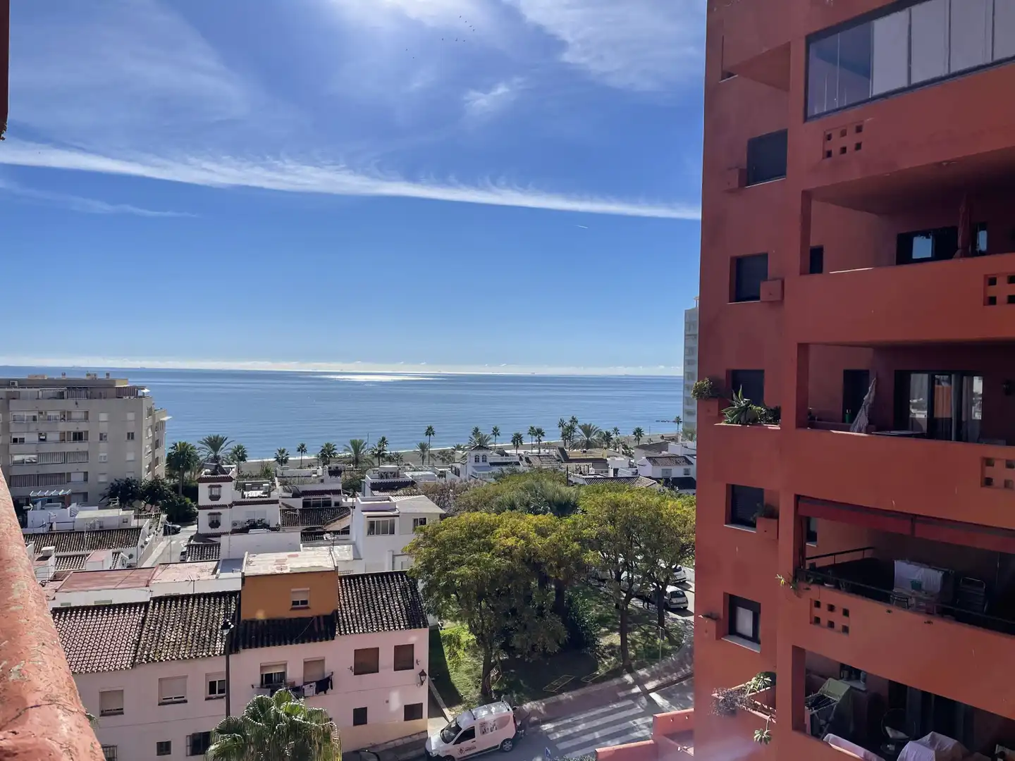 Vista exterior de Apartament en venda en Estepona amb Aire condicionat, Terrassa i Traster