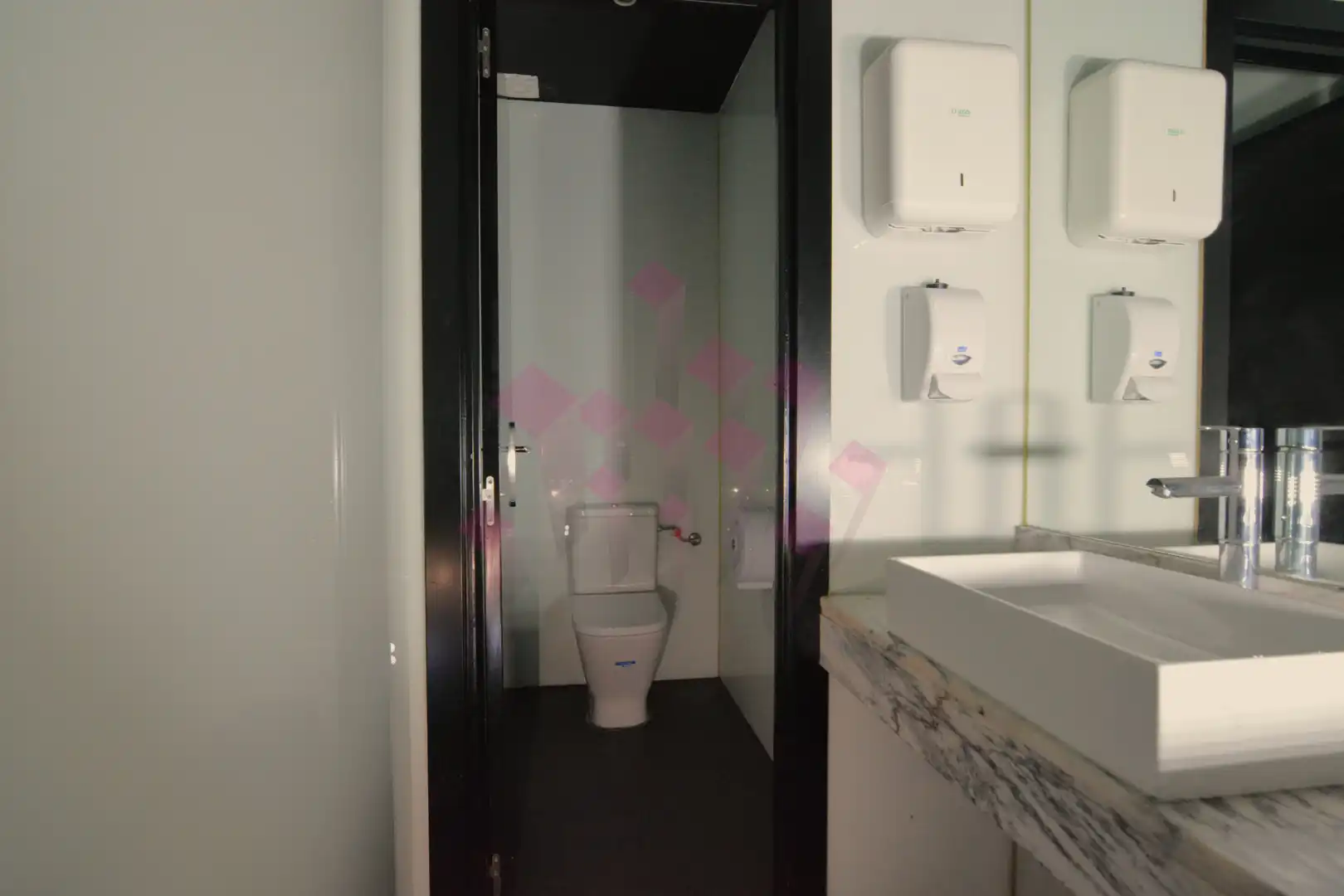 Baño de Local en venta en Ciudad Real