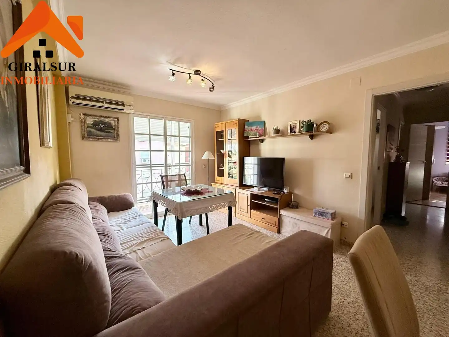 Living room of Flat for sale in Sevilla  with Air Conditioner and Terrace